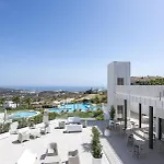 Apartment Bright And Modern With Sea Views