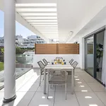 Bright And Modern With Sea Views